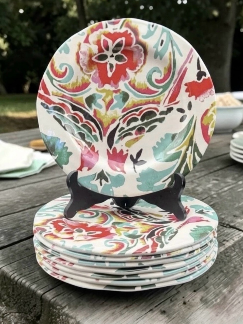 Melamine Picnic Plates 9” Tag Living Eden Set of 8, 1 NWT, Others Like New
